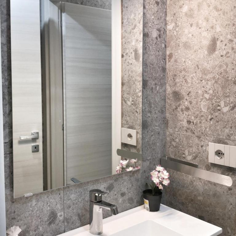 I-Host Como Luxury Apartment - Verde - Appartamento - 18