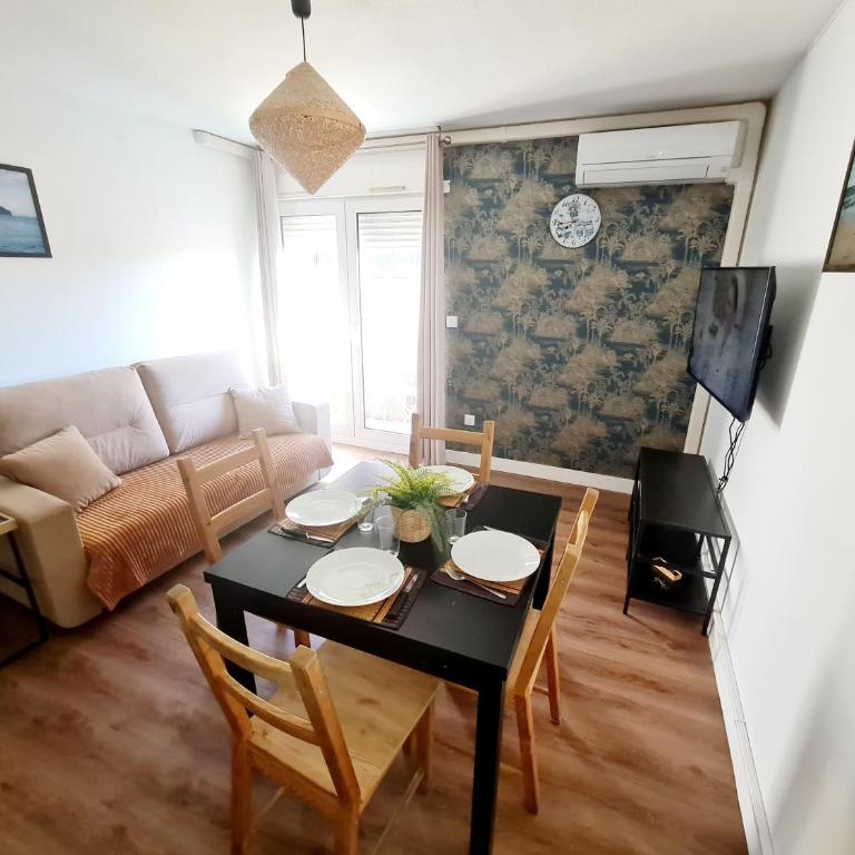LE PETIT THAI 2 Pièces Climatisé Centre ville avec balcon - Apartment mit 1 Schlafzimmer - 14