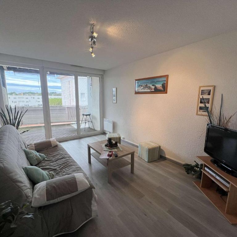 Biscarrosse Bourg dans résidence avec piscine - Apartment mit 2 Schlafzimmern und Balkon - 9