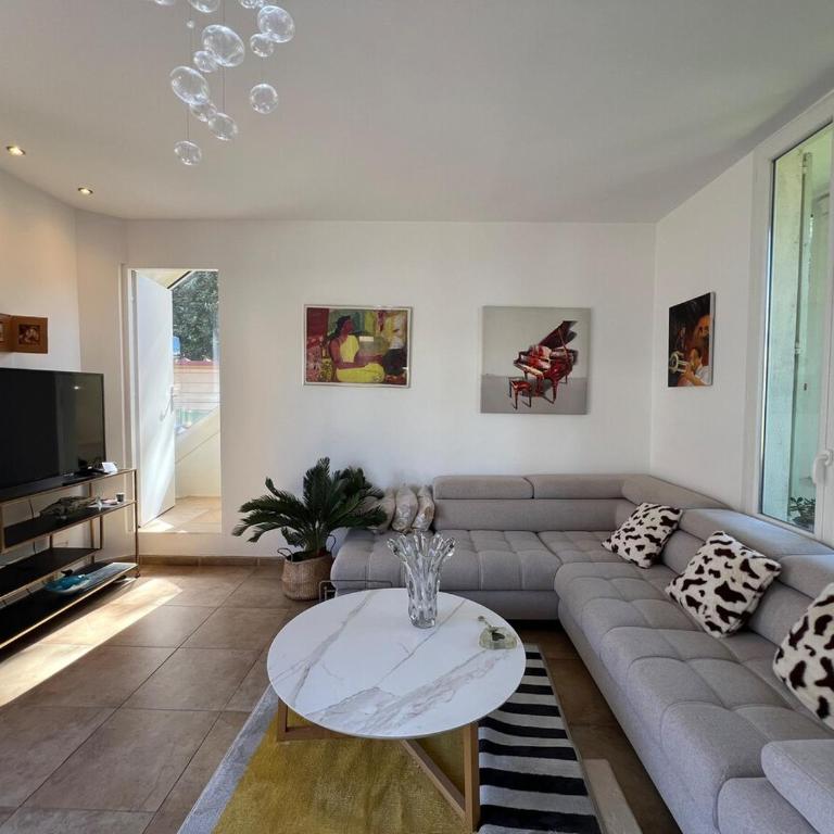 Peaceful Villa Walk to Antibes Beaches - Villa mit 2 Schlafzimmern - 4
