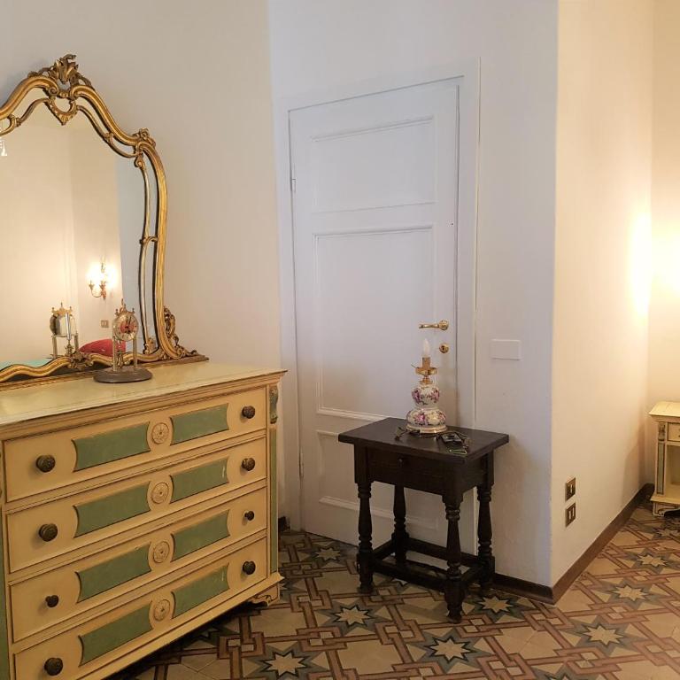 Historical Apartments By Seaside - Appartamento con Balcone - 16