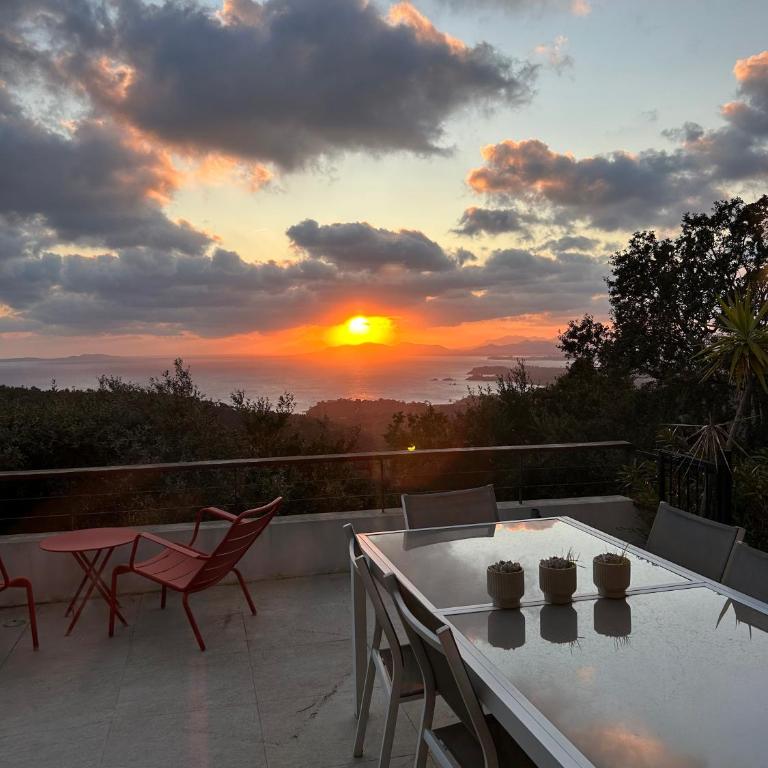 La Villa Nausikaa à Bénat - Villa - Vue sur Mer - 34