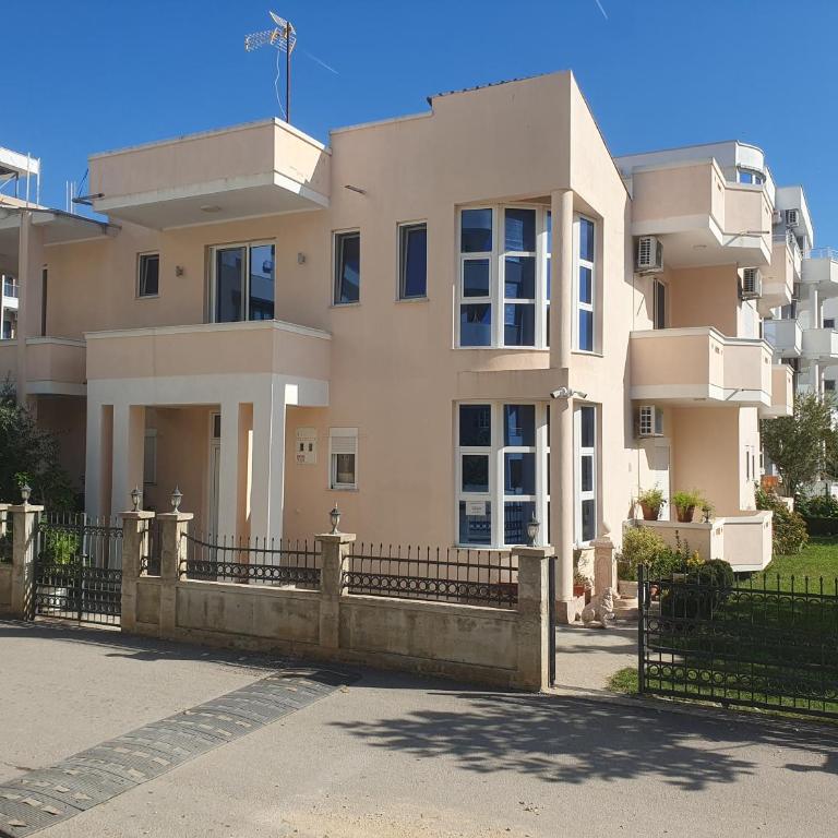 Apartments Sija - Studio with Balcony - 3