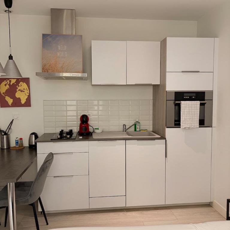 Studio cosy - Wifi - Tram au pied - Apartment mit 1 Schlafzimmer - 2