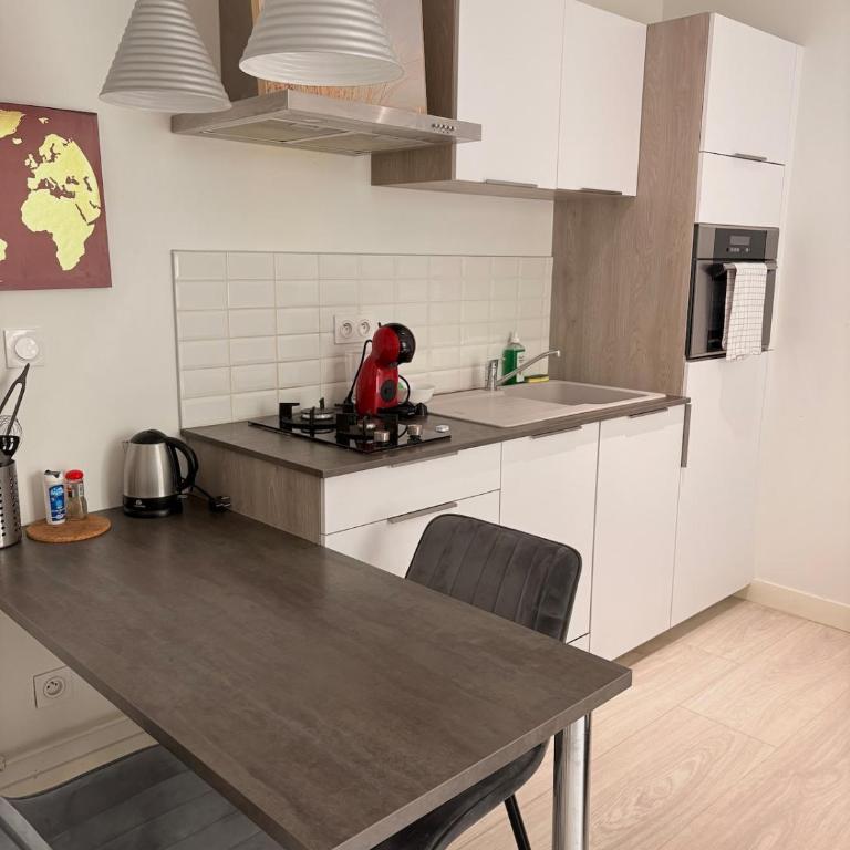 Studio cosy - Wifi - Tram au pied - Apartment mit 1 Schlafzimmer - 5
