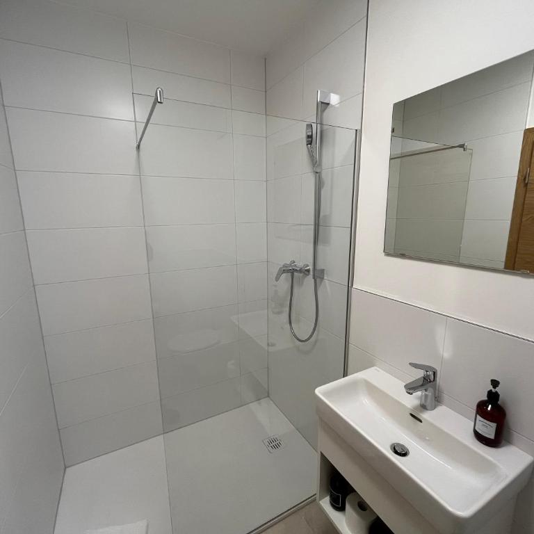 Whats-App Self-Check-IN - Itterwirt - Studio-Apartment - 3