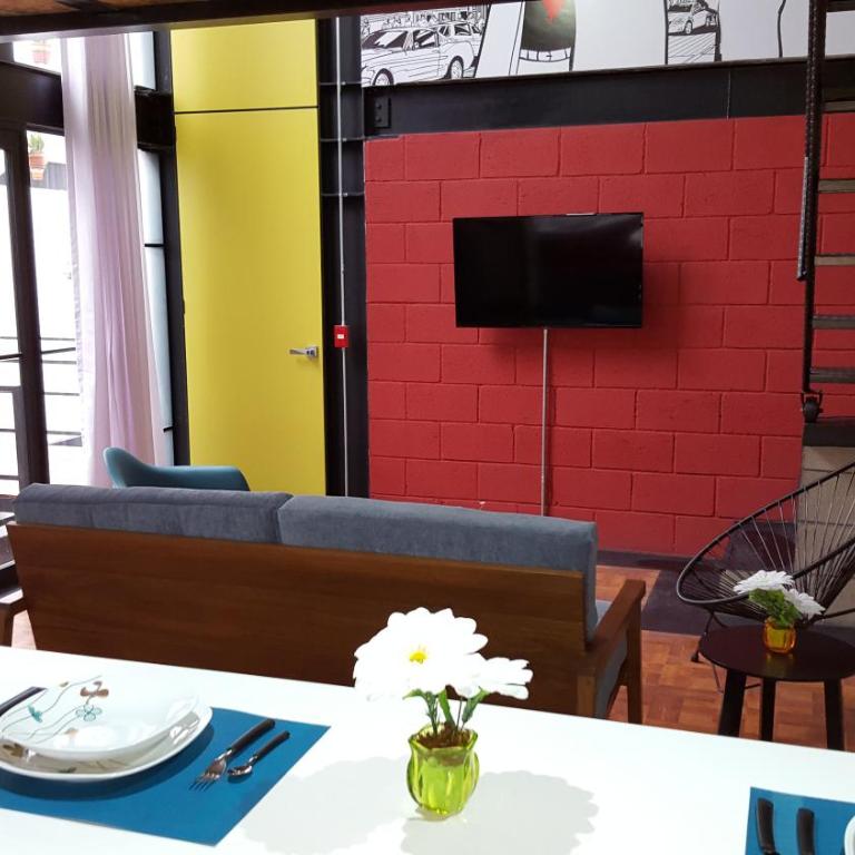 Cozy Loft with Balcony - Apartamento - 2 niveles - 27