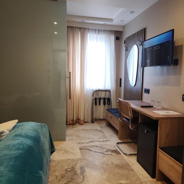 Maxhotel - Business Zimmer mit Kingsize-Bett - 4