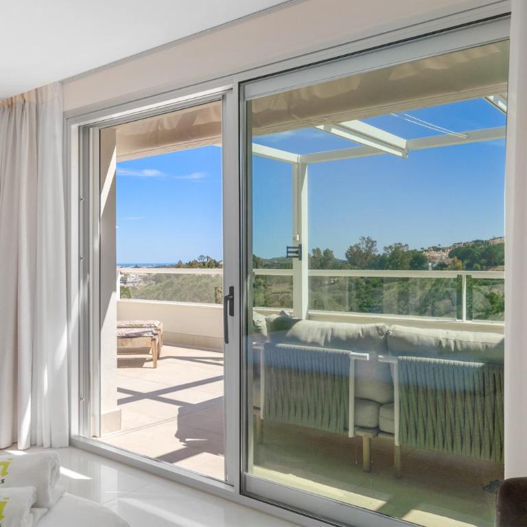 ViVi Homes - The Don - Terrace - Views - Pool - Apartamento de 2 dormitorios con vistas - 21
