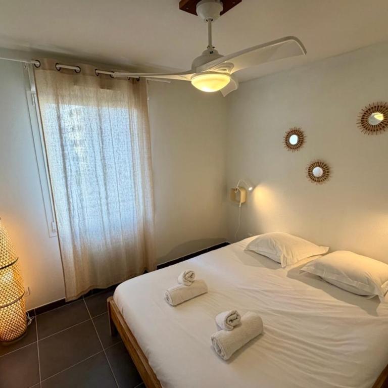 T4 moderne 7 pers avec terrasse & parking Plage à 10 min à pieds - Appartement 3 Chambres - 10