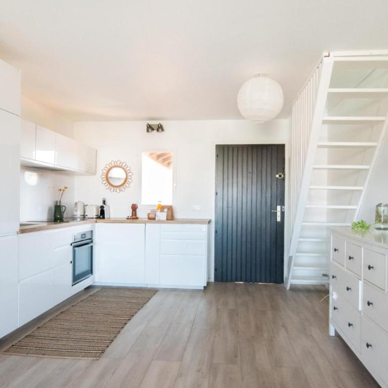 Le Miramar - Duplex lumineux à 300m de la plage - Two-Bedroom Apartment - 22