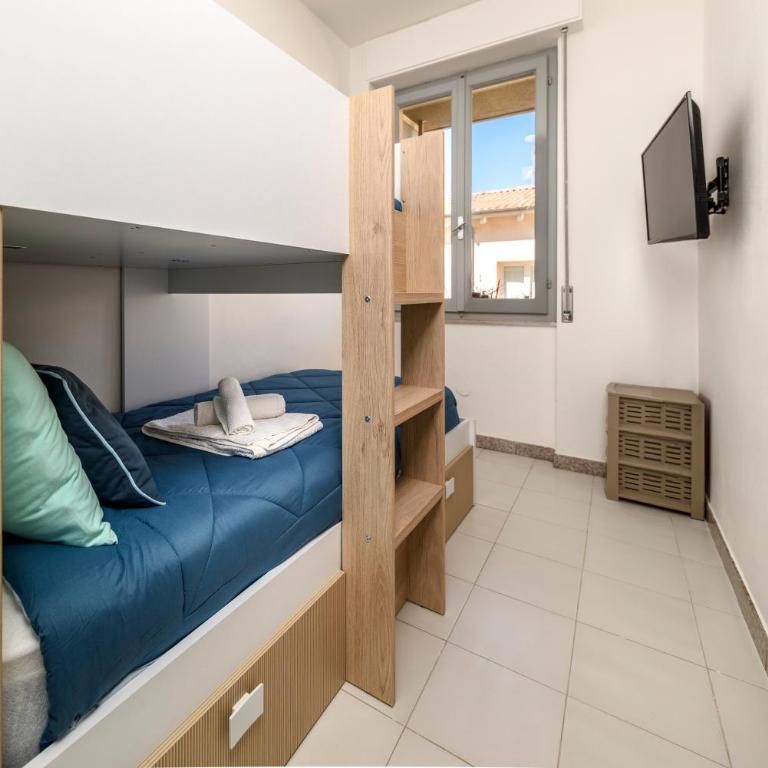 MMHS Alghero Casa BS7 6PX 2BR wi-fi - Two-Bedroom Apartment with Balcony - 17
