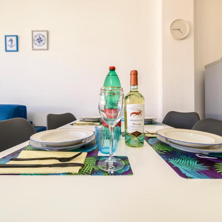 MMHS Alghero Casa BS7 6PX 2BR wi-fi - Two-Bedroom Apartment with Balcony - 25