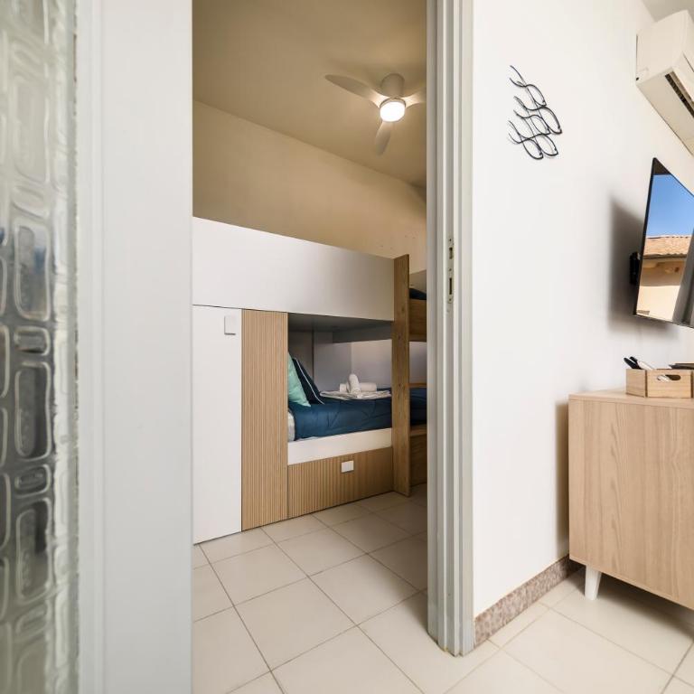 MMHS Alghero Casa BS7 6PX 2BR wi-fi - Two-Bedroom Apartment with Balcony - 27