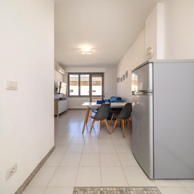 MMHS Alghero Casa BS7 6PX 2BR wi-fi - Two-Bedroom Apartment with Balcony - 31