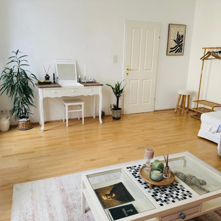 Modern 2-Bedroom Apartment with Living Room, 15 Minutes to Vienna City Center by Metro - Apartment mit 2 Schlafzimmern - 7