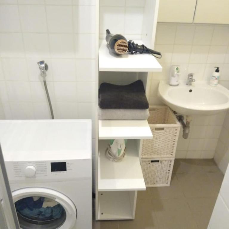 Modern 2-Bedroom Apartment with Living Room, 15 Minutes to Vienna City Center by Metro - Apartment mit 2 Schlafzimmern - 13