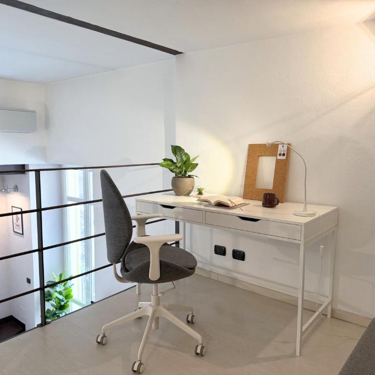 Royal Gardens Apartment - Superior One-Bedroom Apartment with Balcony - 13