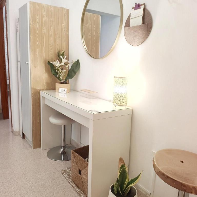 CENTER Santa Cruz, Alojamiento céntrico con gran terraza, cocina , salón y baños, todo privado - Apartamento de 1 dormitorio - 42