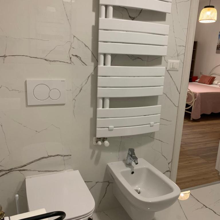 VERoHOME - Appartamento con 2 Camere da Letto, Balcone e Terrazza - 26