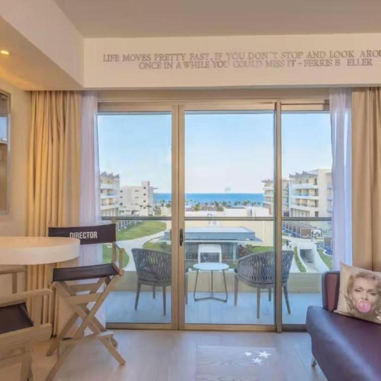 Planet Hollywood Cancun Adult Scene by Royalton, An Autograph Collection All-Inclusive Resort - Adults Only - STAR Class Junior Suite - 1