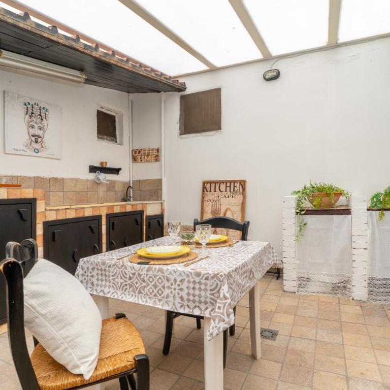 Sicilian Hideaway Catania by Harmony House - Apartment - 1