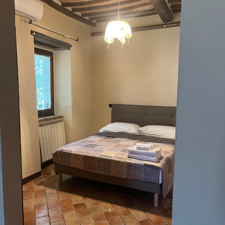 Croce di mezzo - Appartamentino su 2 Livelli - 1