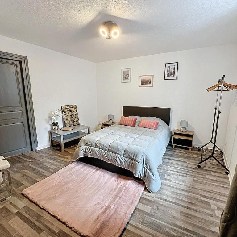 Séjour pèlerin serein pour séniors, appartement climatisé à 10 minutes sanctuaire et gare - Appartement 1 Chambre - 2