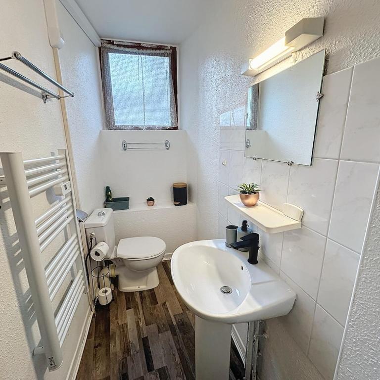 Séjour pèlerin serein pour séniors, appartement climatisé à 10 minutes sanctuaire et gare - Appartement 1 Chambre - 9