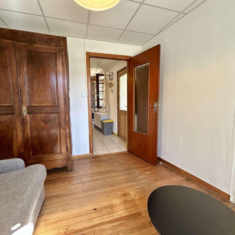 Appartement Montagne : 2 Pces, 4 Couchages, Jardin, Animaux OK, Navette et Commerce Proches - Maison 1 Chambre - 15