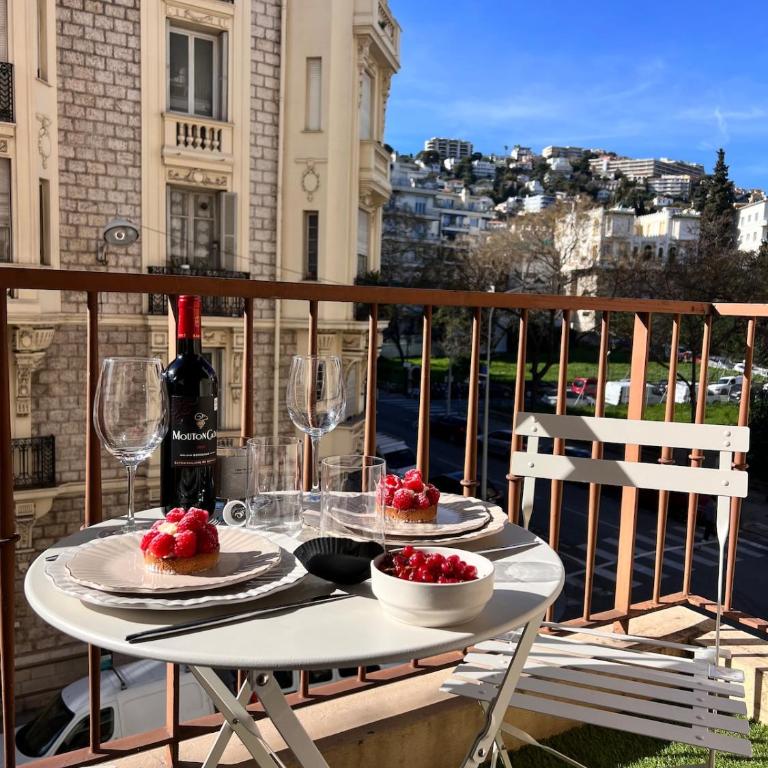 Charme niçois, 15min de la mer, 3 chambres, climatisation, terrasse - Appartement 3 Chambres - 3