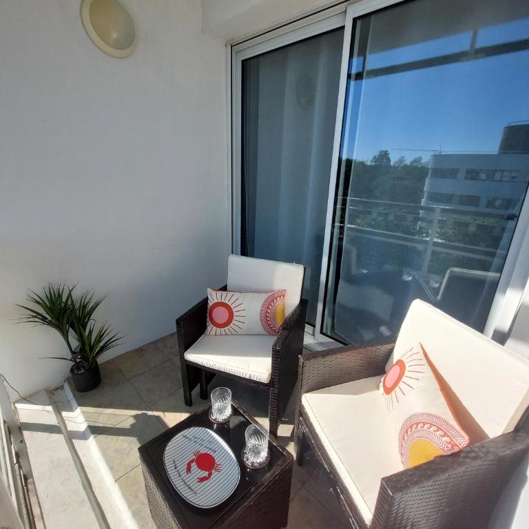 Balcon ensoleillé - Parking privé - Proche plage - Appartement 1 Chambre - 15