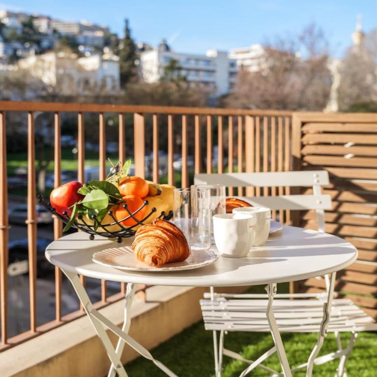 Charme niçois, 15min de la mer, 3 chambres, climatisation, terrasse - Appartement 3 Chambres - 27