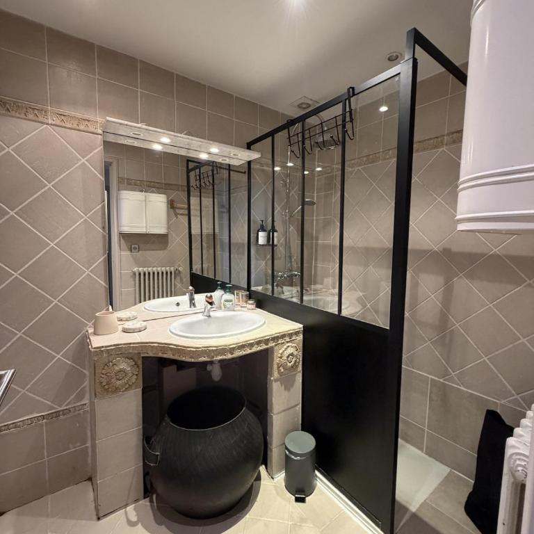 Appartement 4 pièces au cœur de Juan les Pins - Apartment mit 3 Schlafzimmern und Balkon - 18