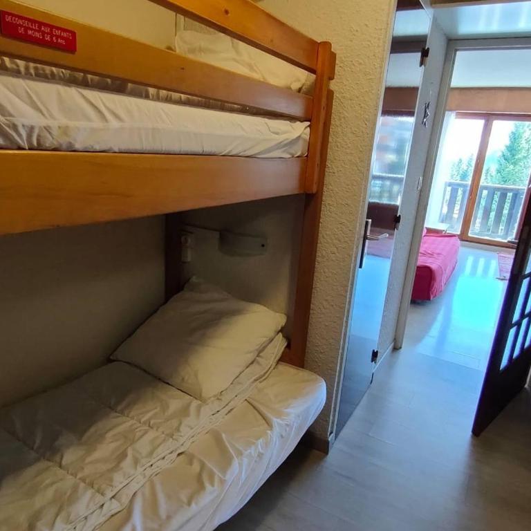 Studio cabine 4 pers au pied des pistes avec balcon - Auris en Oisans - FR-1-297-331 - Apartment - 12