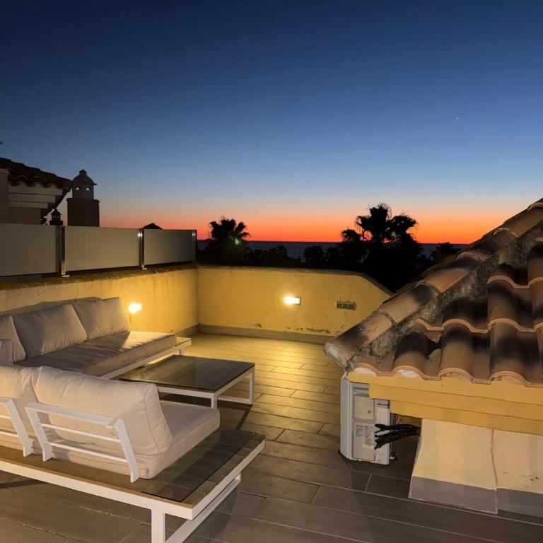 Ático Beach Jardines - Three-Bedroom Apartment - 1