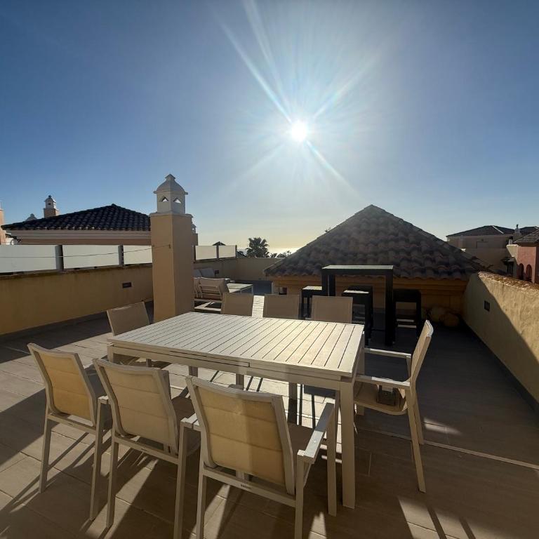 Ático Beach Jardines - Three-Bedroom Apartment - 26