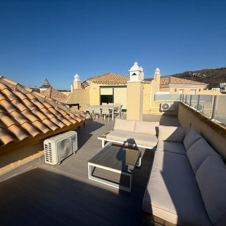 Ático Beach Jardines - Three-Bedroom Apartment - 28
