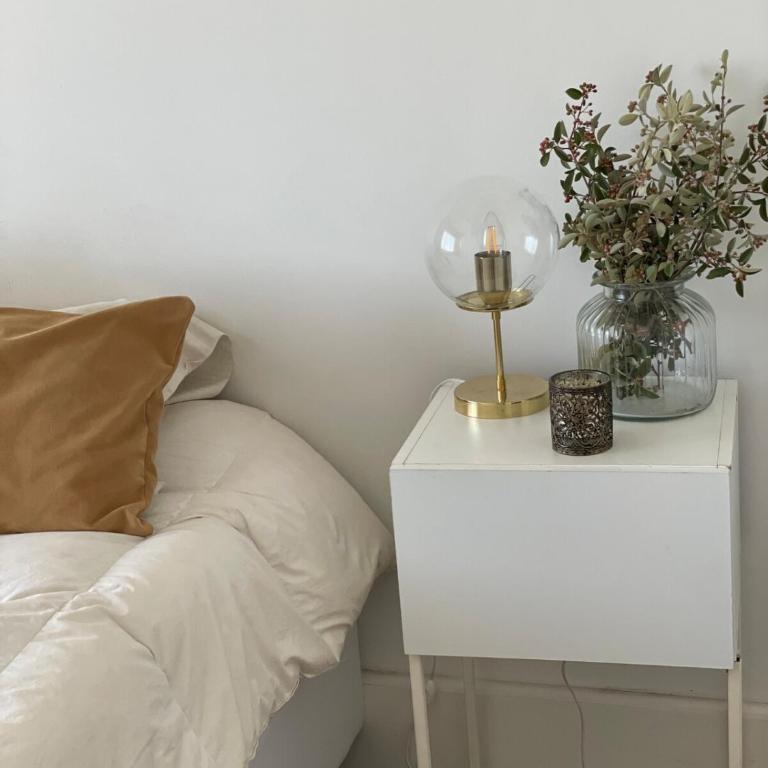 Dpto en Neuquén amueblado 2 ambientes, muy luminoso en zona céntrica - Apartamento de 1 dormitorio - 9