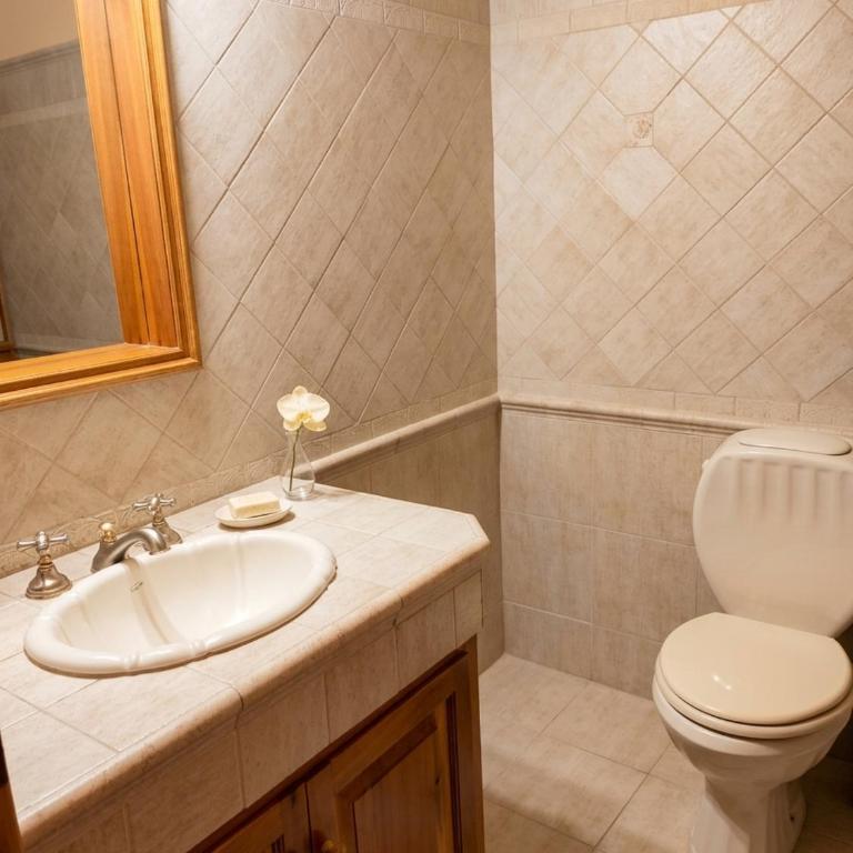 Casa premium - Jacuzzi, quincho y parque privado - Casa de 5 dormitorios - 23