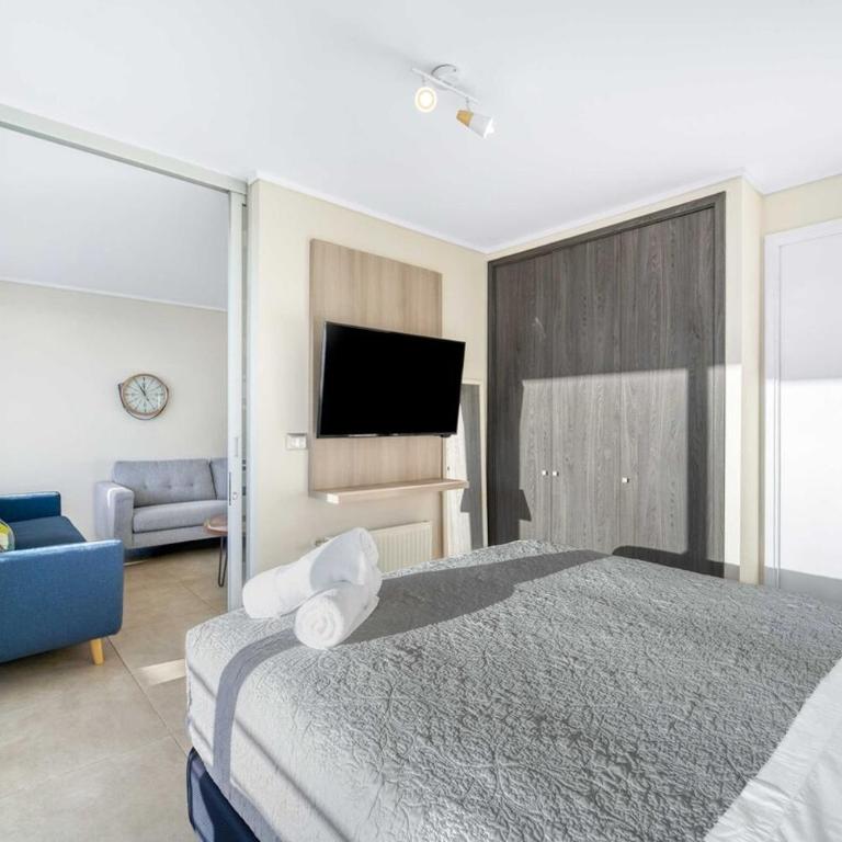 Coastal Vibe 2D Parking, Views and Desk - Two-Bedroom Apartment - 17