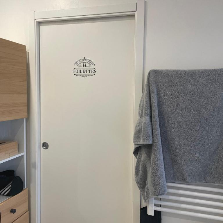 LISBONNE - Chambre Double avec Salle de Bains Privative - 2