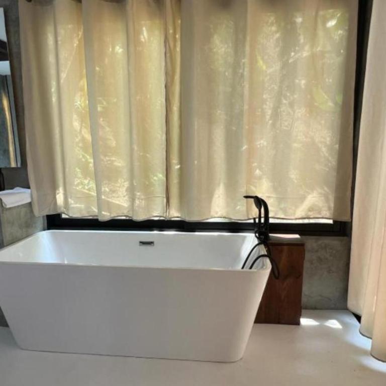 Misterio Mundo Nuevo - Casa Unifamiliar de 3 dormitorios - 8