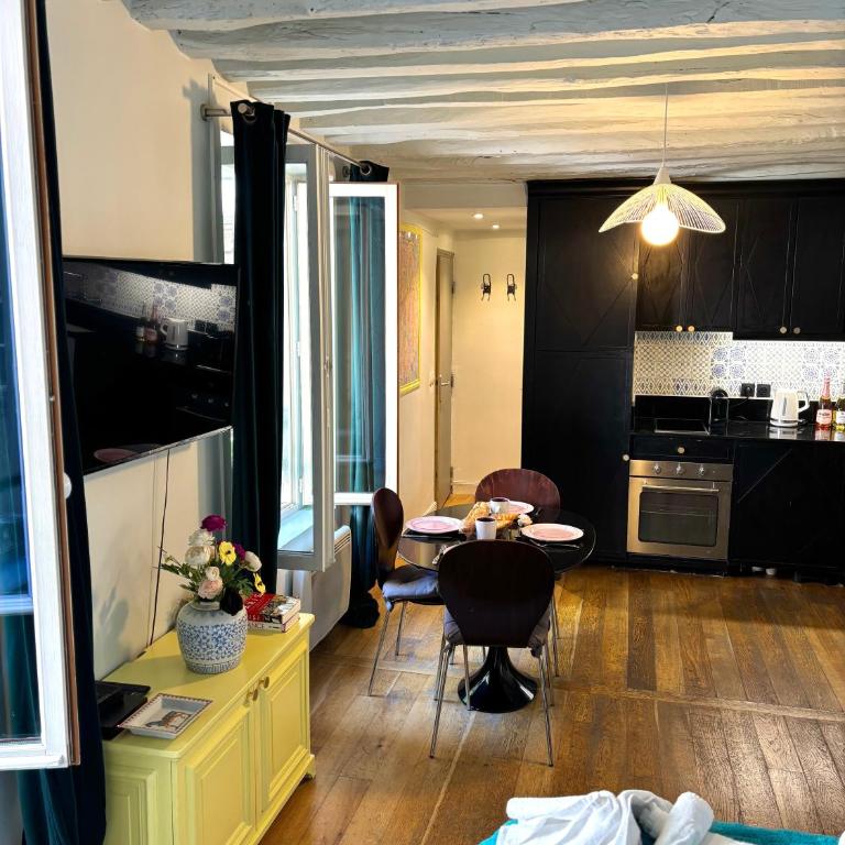 Cozy Stay near LOUVRE & St Germain Près Aldaro - Appartement 1 Chambre - 24