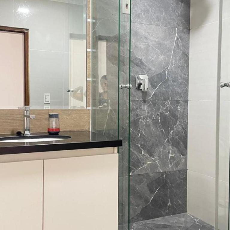 Confort y Estilo Centrico a pasos de todo Grupos y Flias - Two-Bedroom Deluxe Apartment - 5