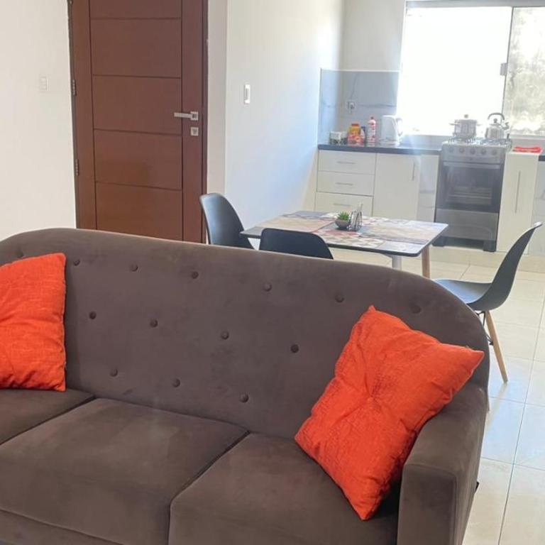 Confort y Estilo Centrico a pasos de todo Grupos y Flias - Two-Bedroom Deluxe Apartment - 54
