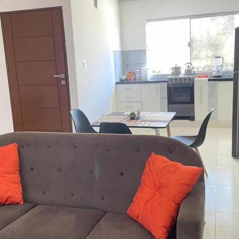 Confort y Estilo Centrico a pasos de todo Grupos y Flias - Two-Bedroom Deluxe Apartment - 67