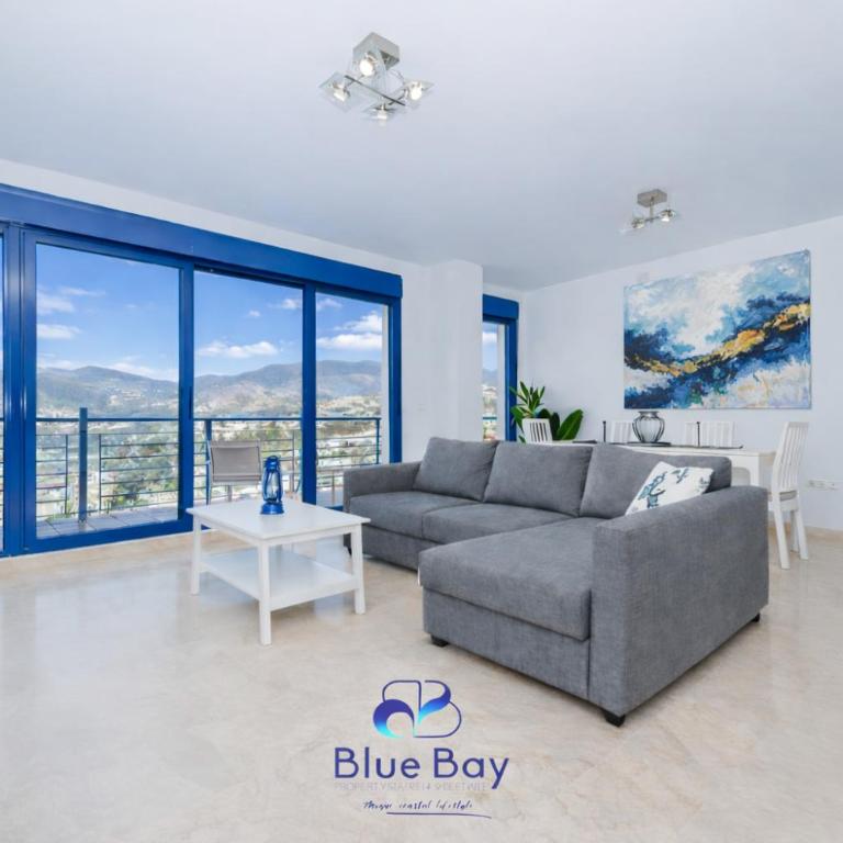 Blue Nautico - penthouse with stunning views of La Herradura - Two-Bedroom Apartment - 9