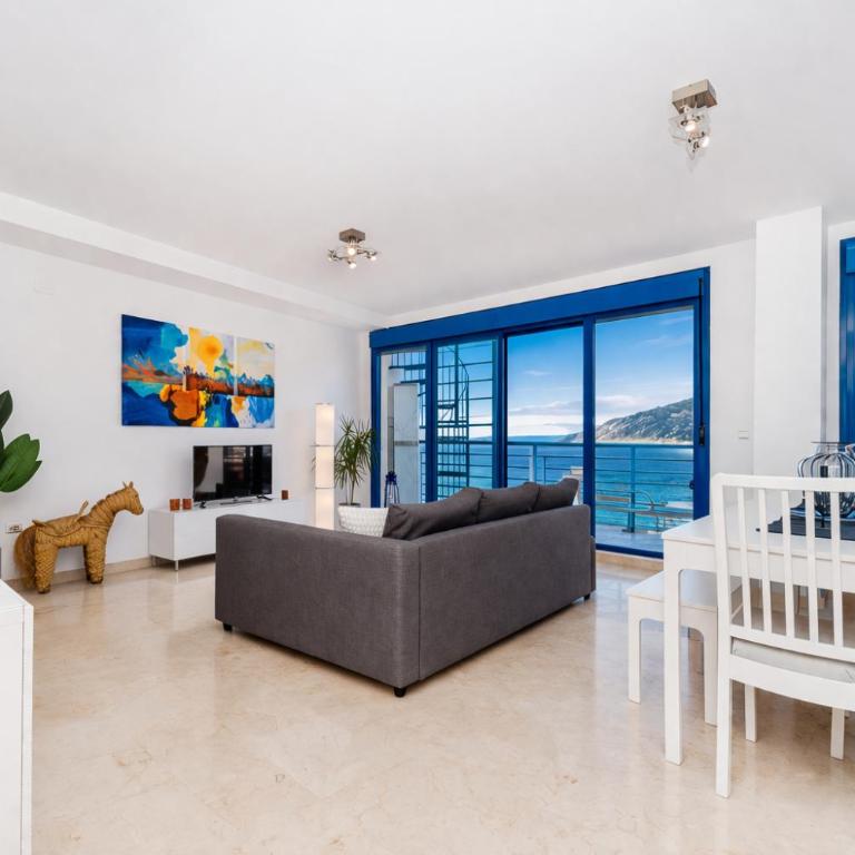 Blue Nautico - penthouse with stunning views of La Herradura - Two-Bedroom Apartment - 10