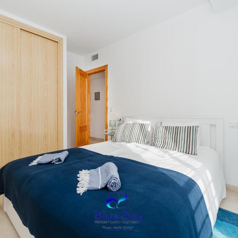 Blue Nautico - penthouse with stunning views of La Herradura - Two-Bedroom Apartment - 18